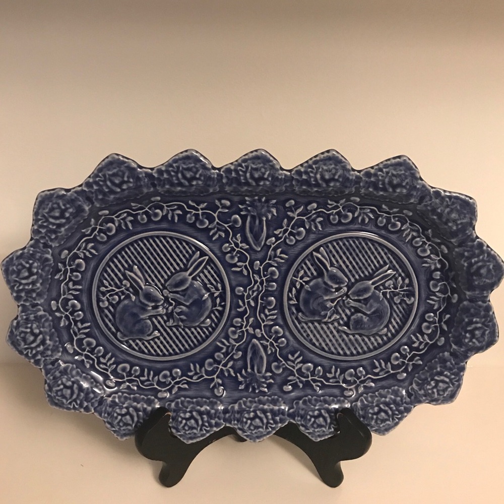 Bordallo Pinheiro Rabbit Platter Blue Majolica Cabbage Bunny Easter Tray